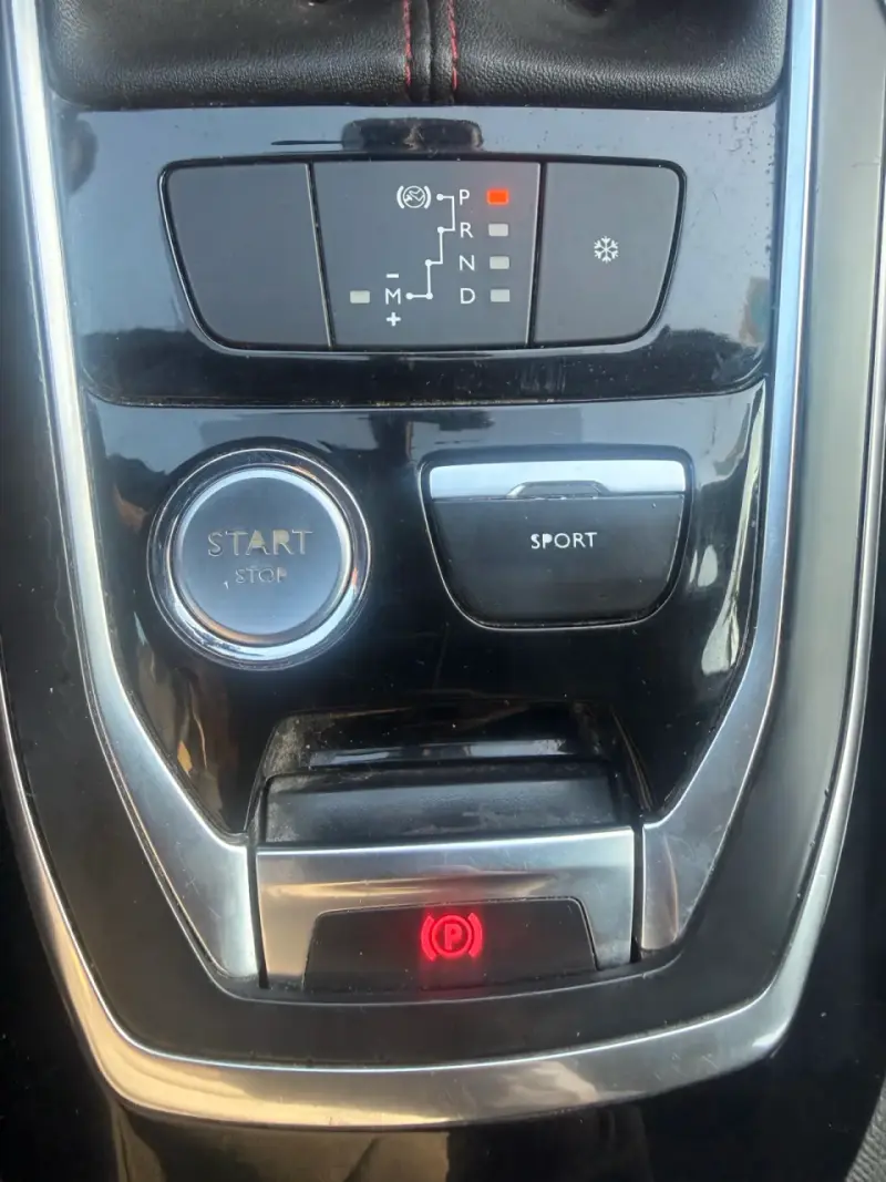 Peugeot 308GT HDIBlue diésel - 5