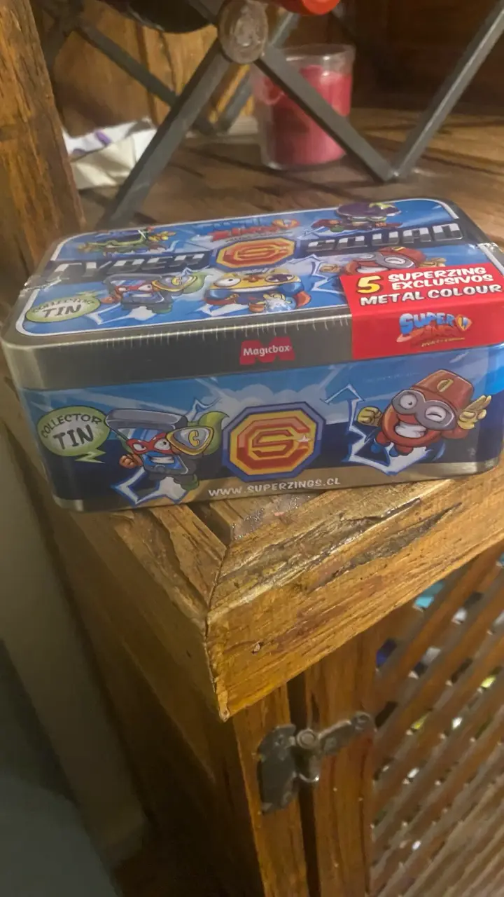 Caja de coleccion Superzings - 3