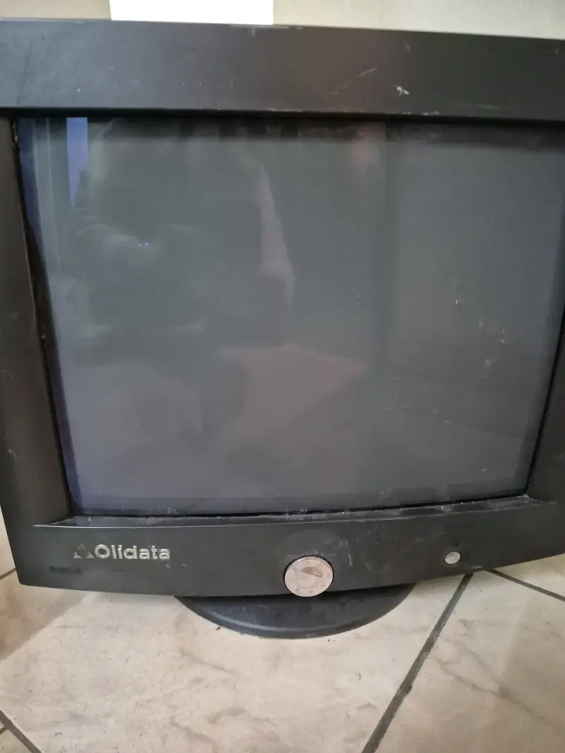 Computador Olidata de escritorio - 2