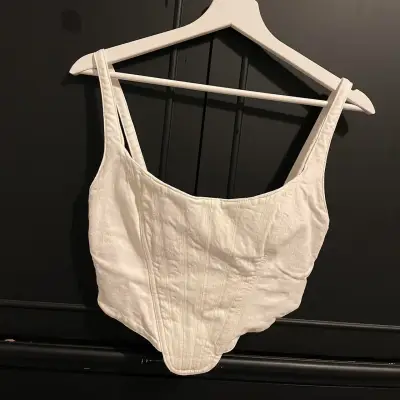 Top corset blanco elegante - miniatura 1