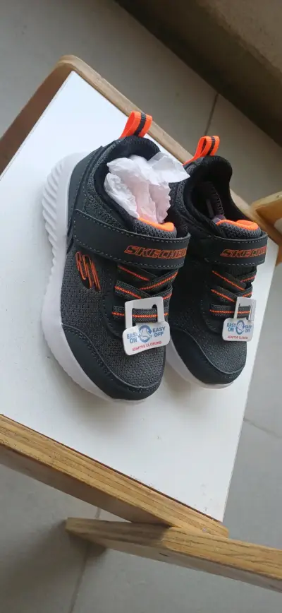 Zapatillas Skechers gris y naranja - miniatura 2