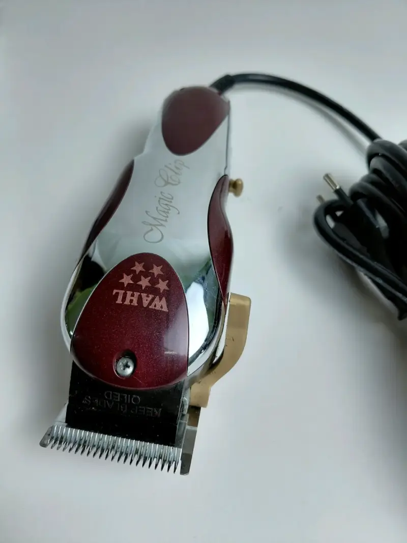 Máquina de cortar cabello Wahl + Set de peines - 1