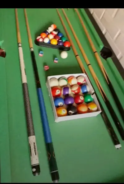Mesa de billar con accesorios - miniatura 2