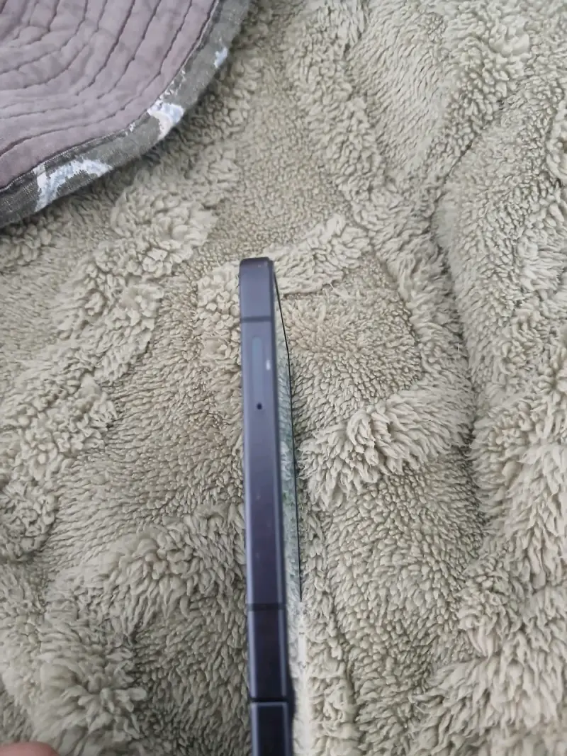 Teléfono plegable negro usado - 6