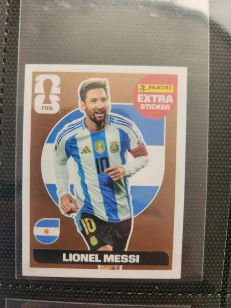 Lámina Panini Lionel Messi bronce