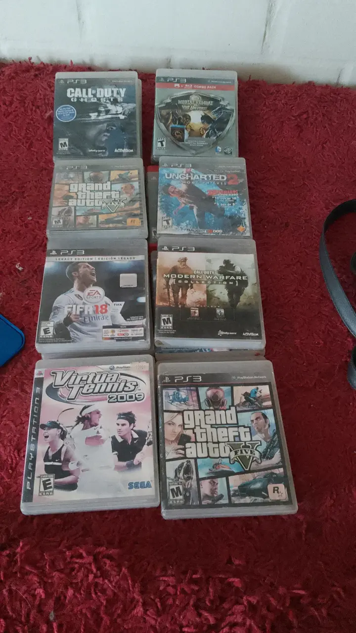 Juegos PS3 Assassin's Creed y God of War - 2