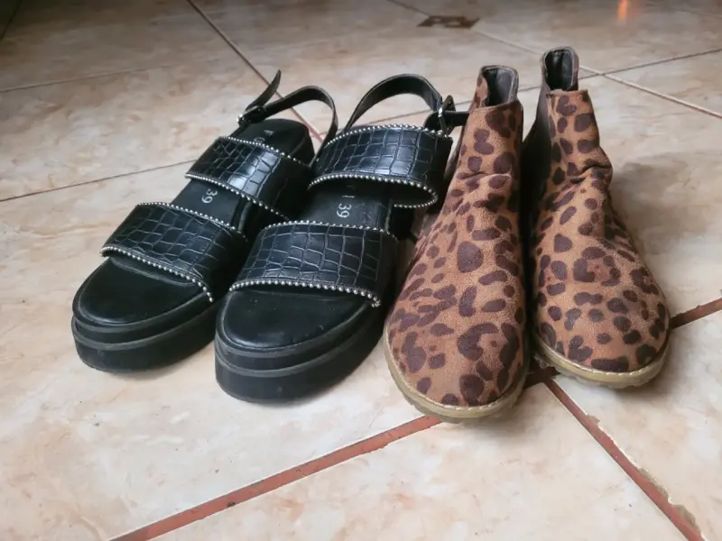 Sandalias y botines de mujer