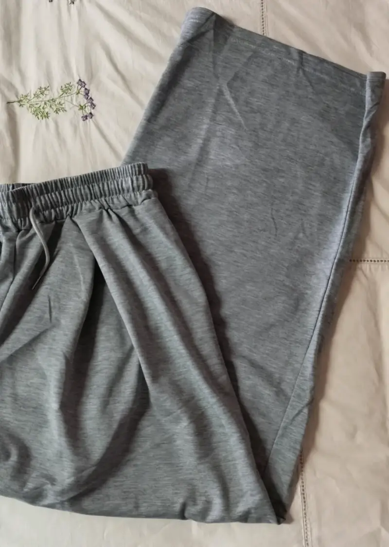 Pantalones gris claro deportivos - 2