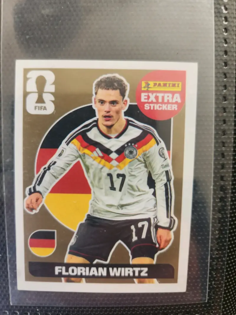 Lámina Panini Florian Wirtz oro