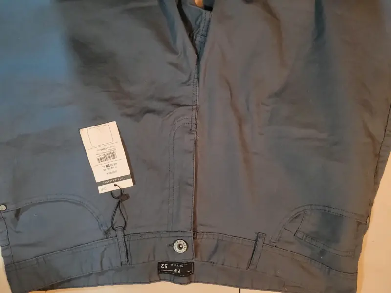 Shorts azul oscuro de hombre