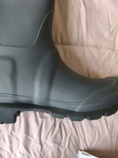 Botas de goma negras - miniatura 1