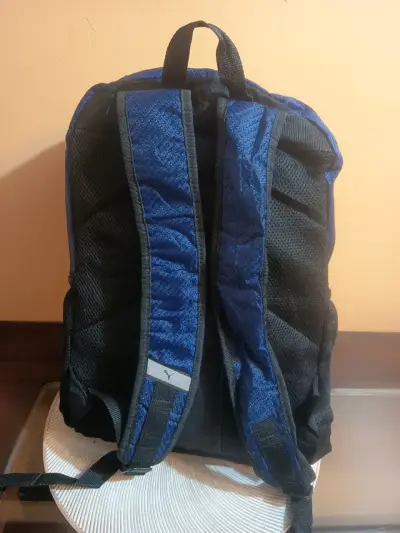 Mochila azul marca Puma - miniatura 2