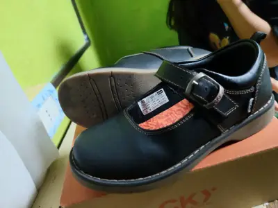 Zapatos escolares CKY negros - miniatura 4