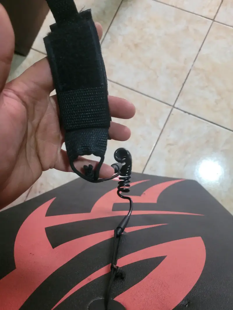 Skateboard con correa de seguridad - 3