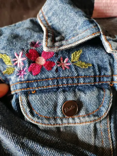 Chaqueta de mezclilla Barbie - miniatura 4