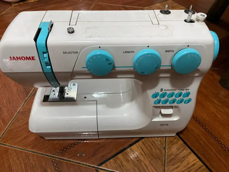 Máquina de coser Janome 3016 - 1