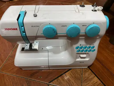Máquina de coser Janome 3016 - miniatura 1