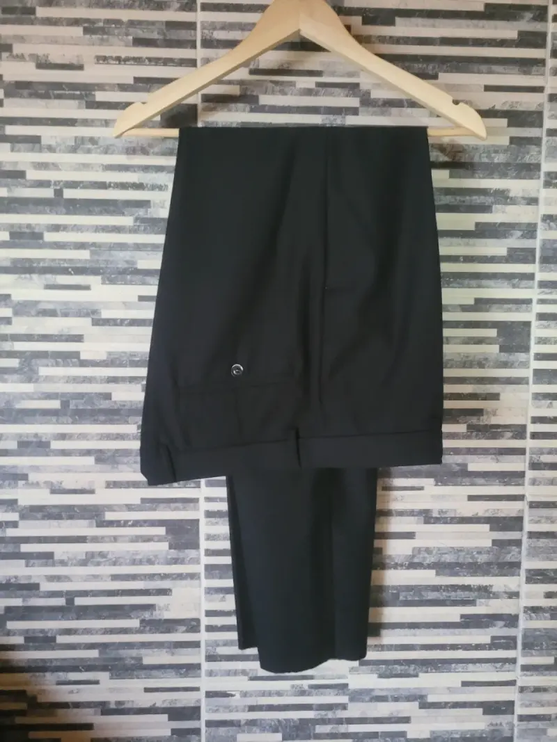 Blazer negro elegante - 5