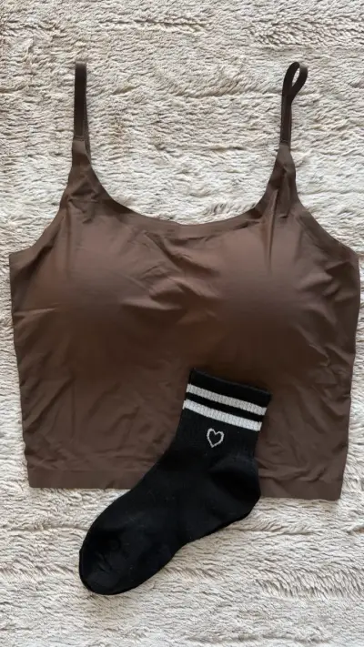 Top Deportivo Marrón + Calcetines 🧦🤎 - miniatura 3