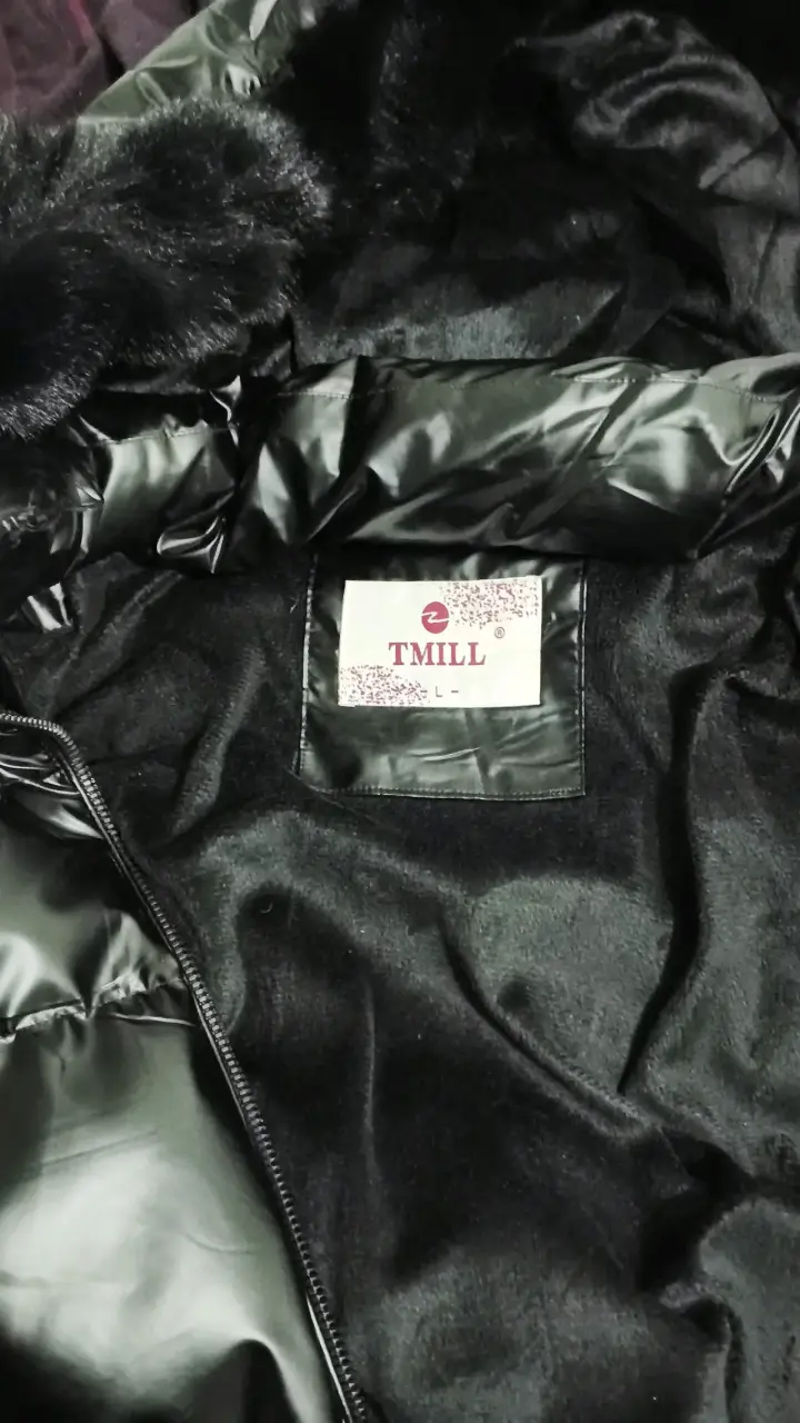 Parka negra acolchada - 2
