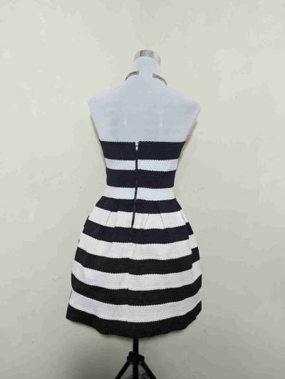 Vestido rayado blanco y negro - miniatura 2