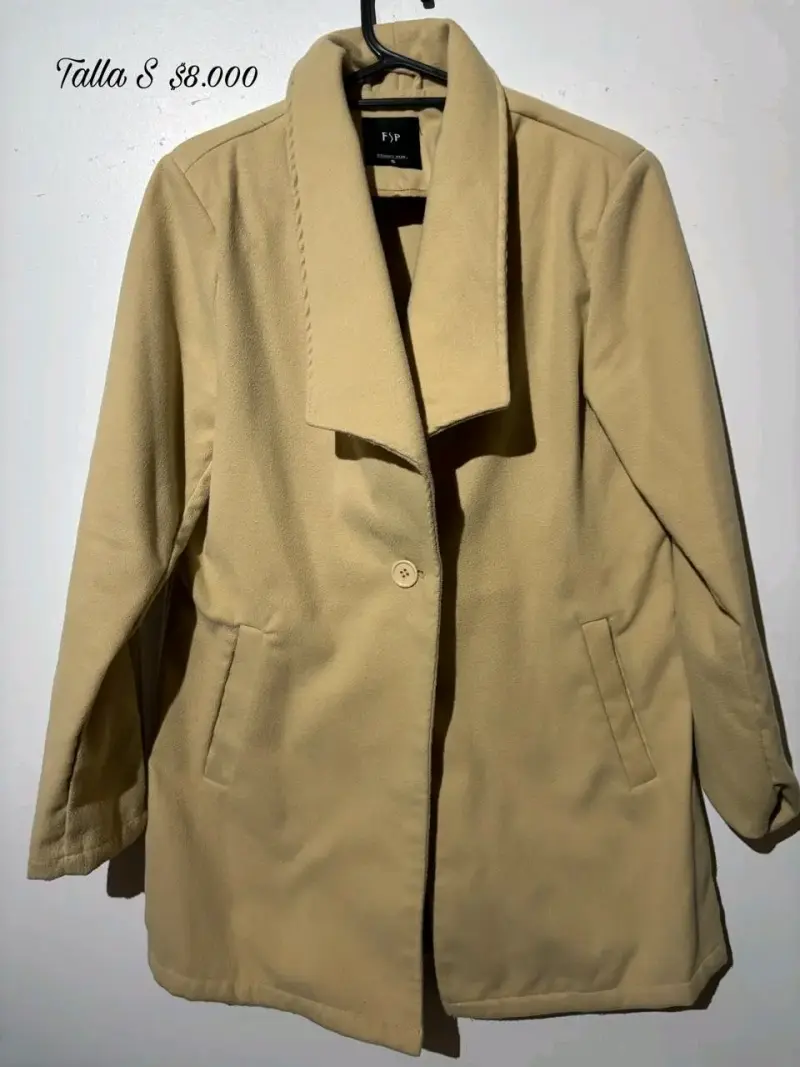 Abrigo beige talla m-l
