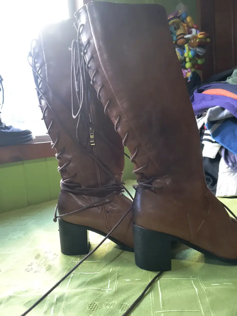 Botas altas de cuero marrón - 1