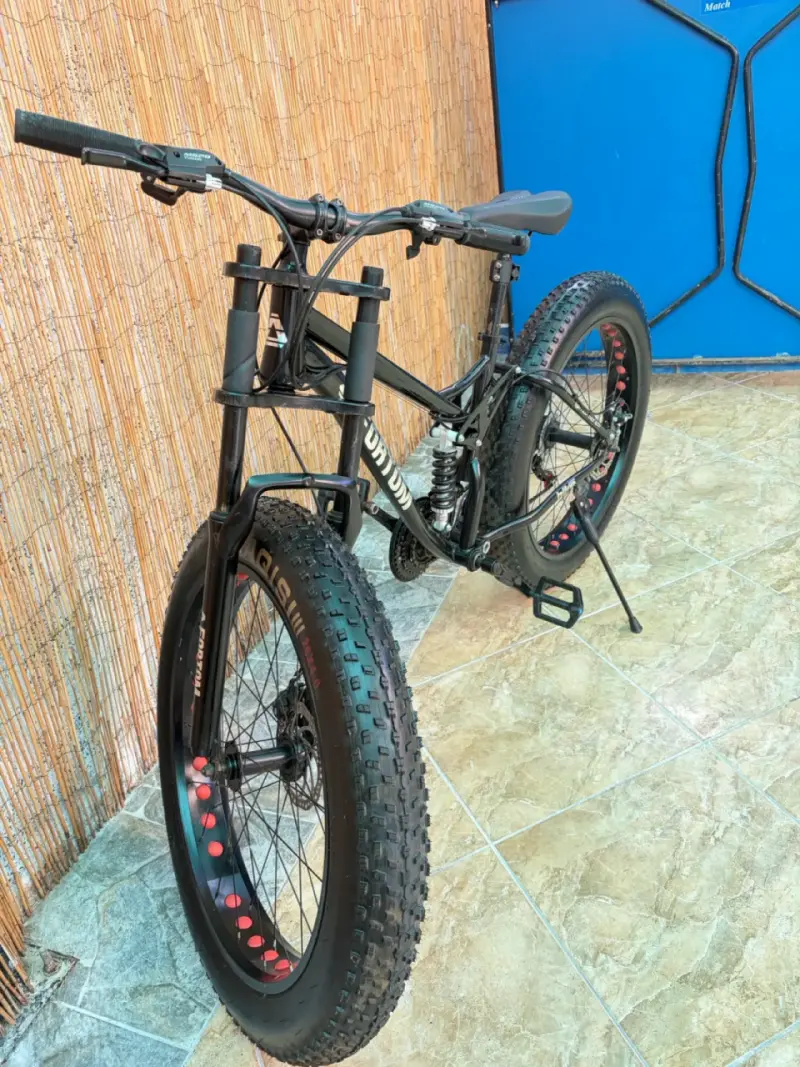 Bicicleta Fat Bike negra - 3