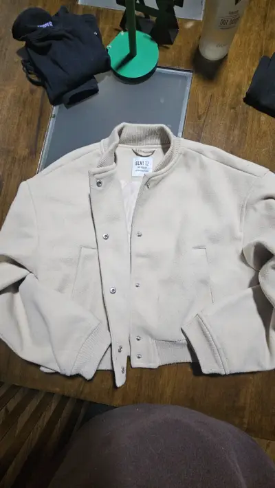Chaqueta beige de lana t12 - miniatura 2