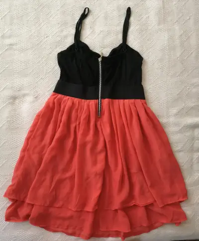 Vestido bicolor negro y coral - miniatura 3