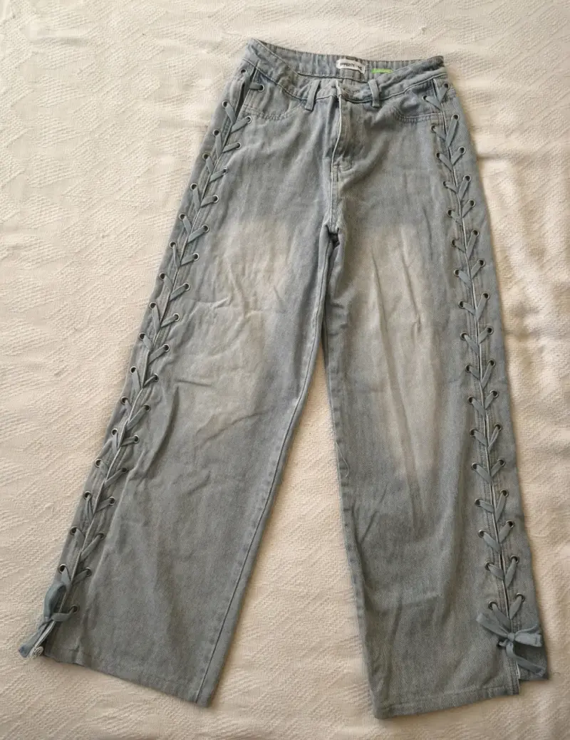 Jeans mujer con lazos laterales - 1
