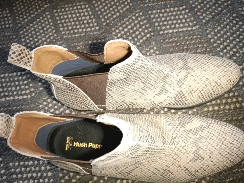 Botines de serpiente Hush Puppies