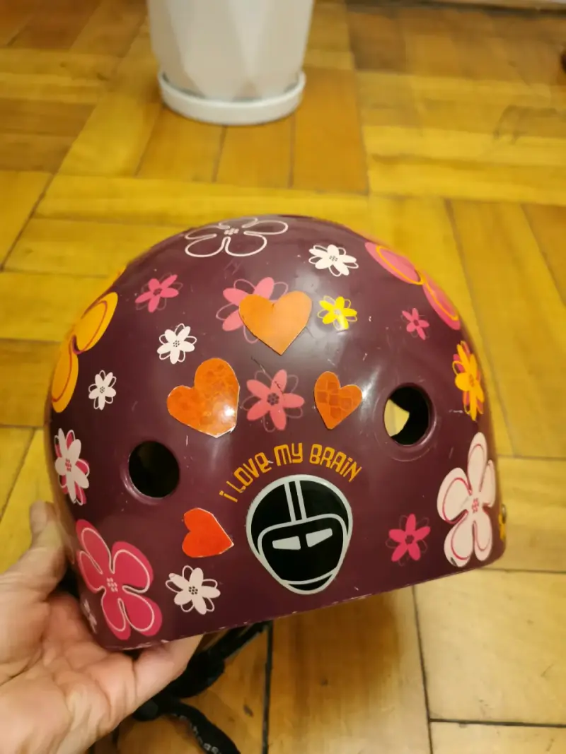 Casco Adulto Nutcase - 4