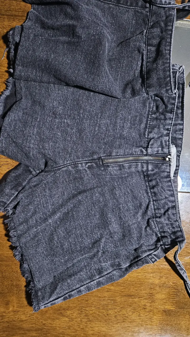Shorts de mezclilla negro - 2