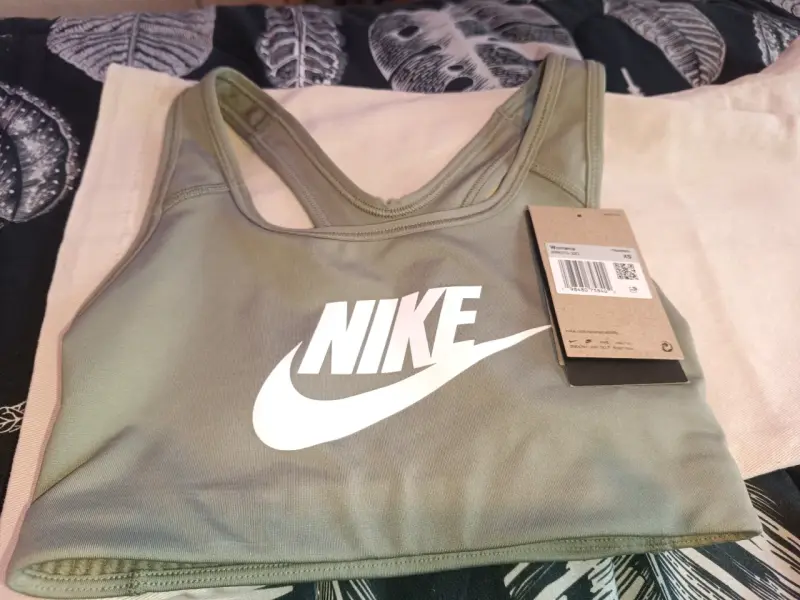 Top deportivo Nike verde XS - 1
