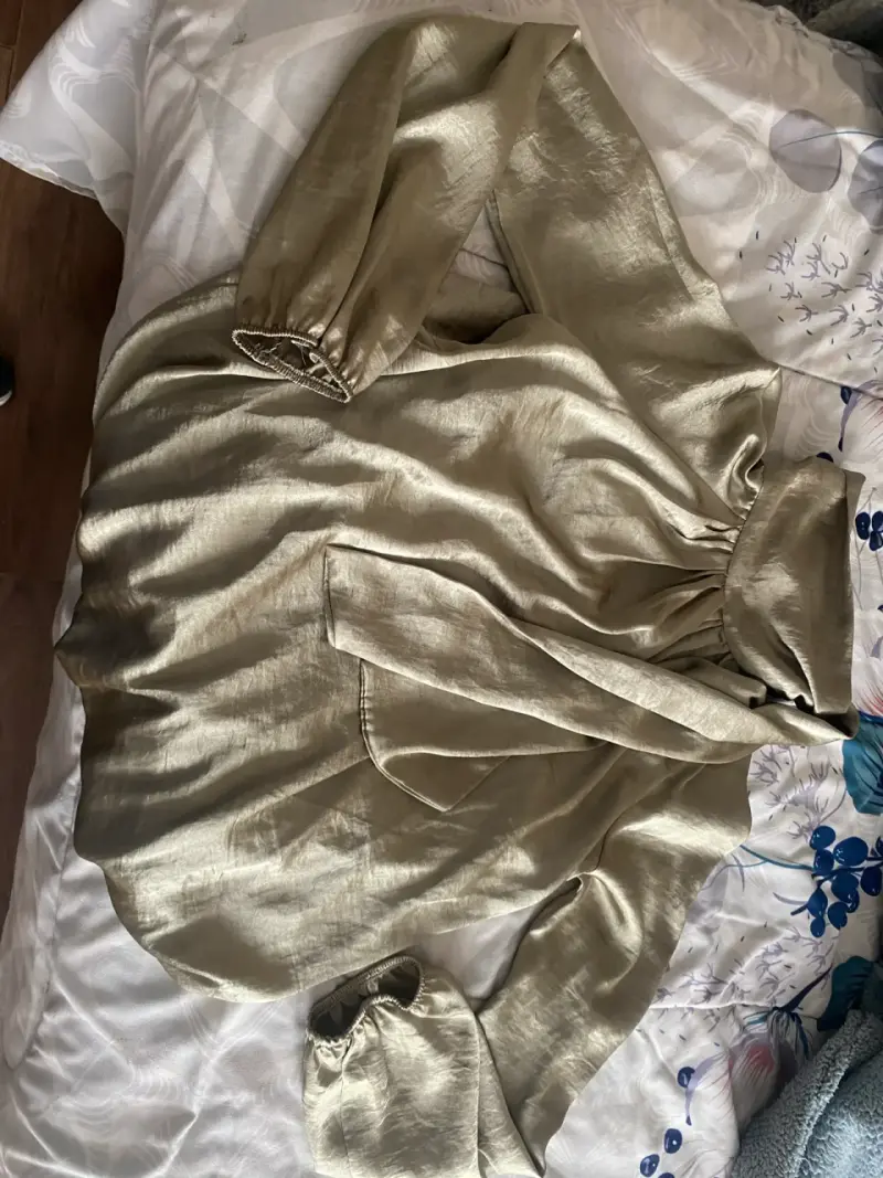 Blusa beige con lazo - 2