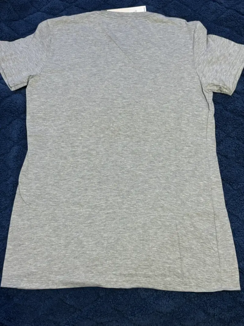Polera gris Adidas logo rosado - 2