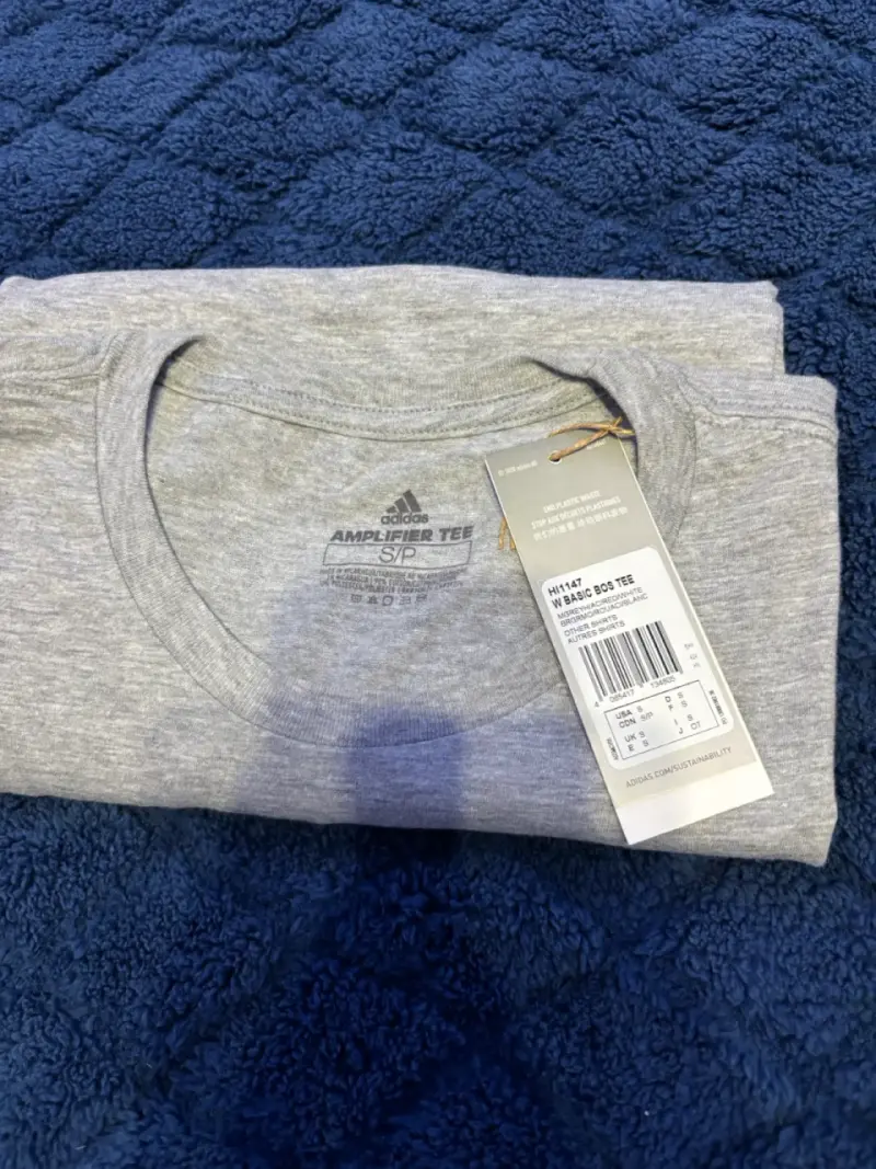 Polera gris Adidas logo rosado - 3