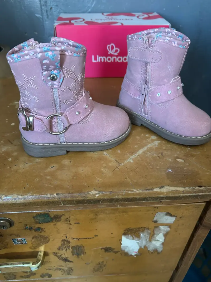 Botines rosados para niña - 2