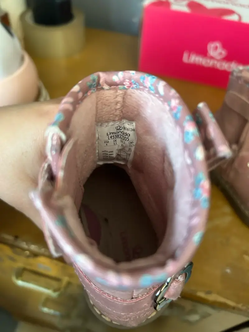Botines rosados para niña - 4