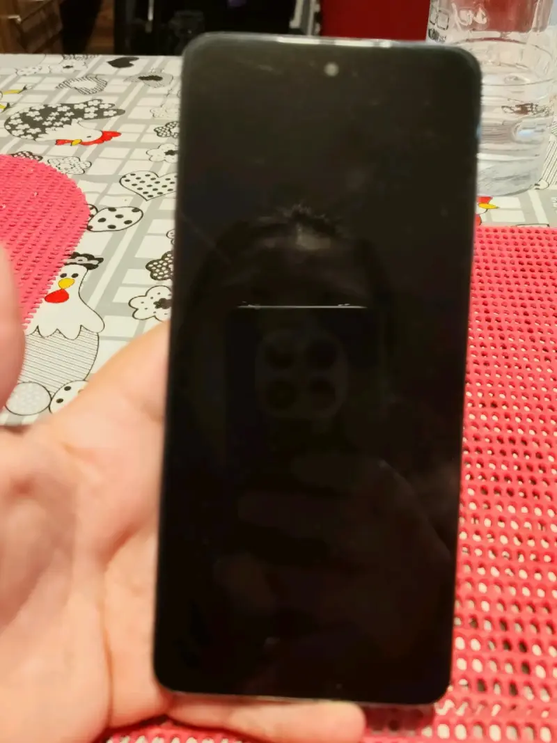 Smartphone Motorola lila - 2