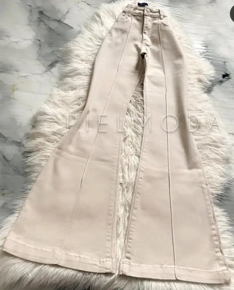 Pantalones acampanados beige - 3