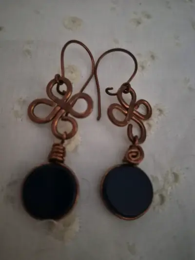 Aros colgantes de cobre y piedra onix - miniatura 1