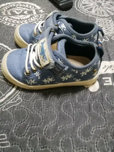 Zapatillas azul Black and blue - miniatura 2