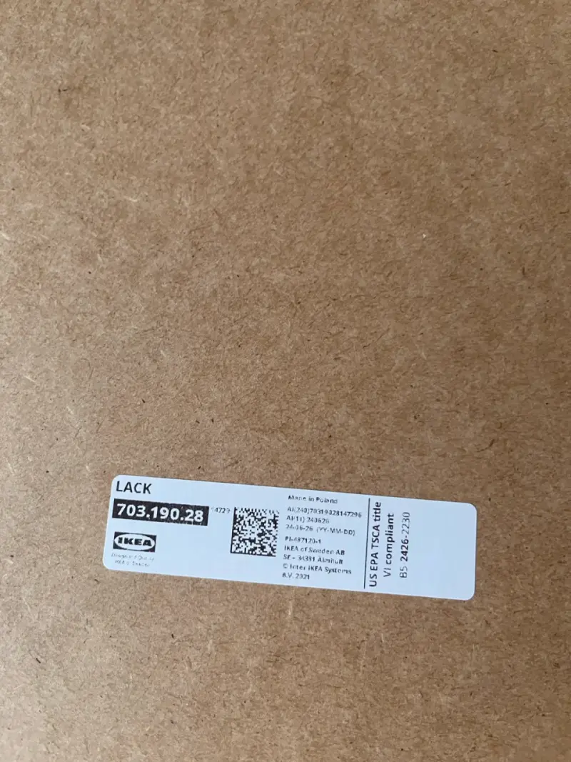 Mesa IKEA de centro minimalista - 2