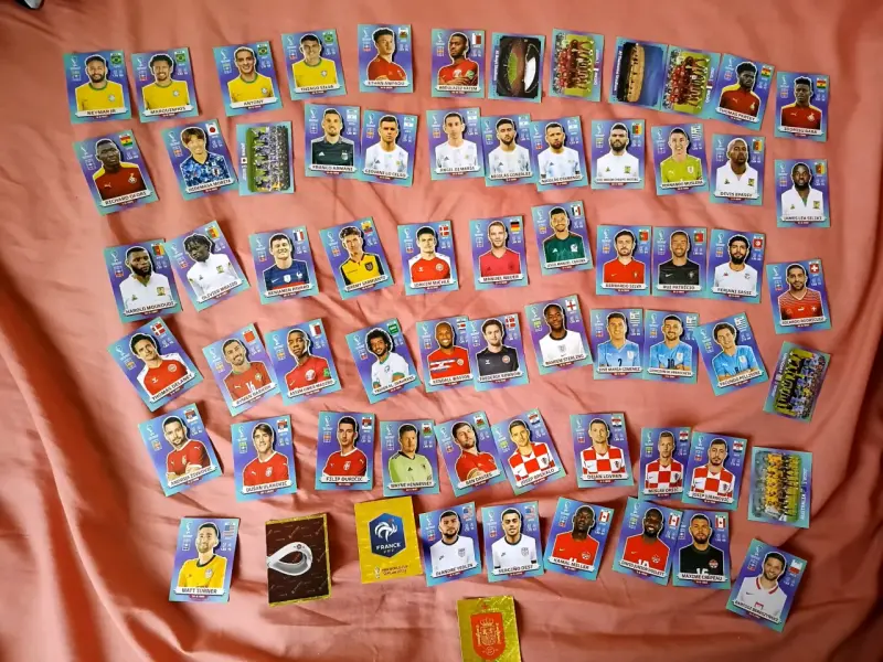 65 Laminas mundial qatar2022 - 2