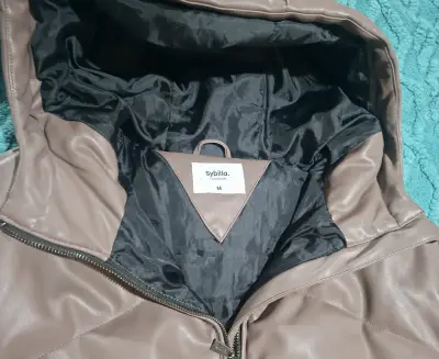 Chaqueta acolchada marrón - miniatura 3