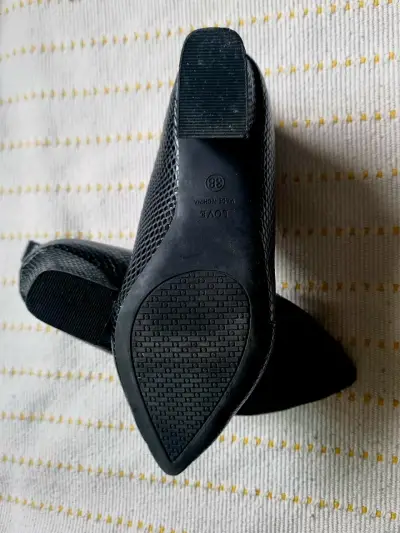 Botines negros texturizados - miniatura 3