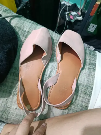 Sandalias planas rosadas - miniatura 1