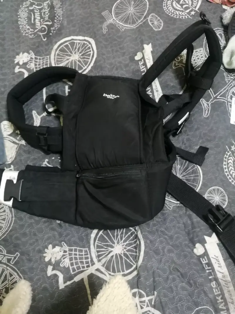 Portabebé negro ergonómico - 1